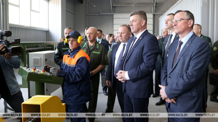 Линию лесопиления мелкотоварной древесины запустили в Ганцевичском лесхозе