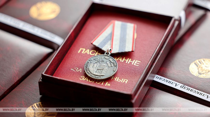 "Фундамент, на якім трымаецца краіна". Турчын уручыў дзяржузнагароды прадстаўнікам розных сфер