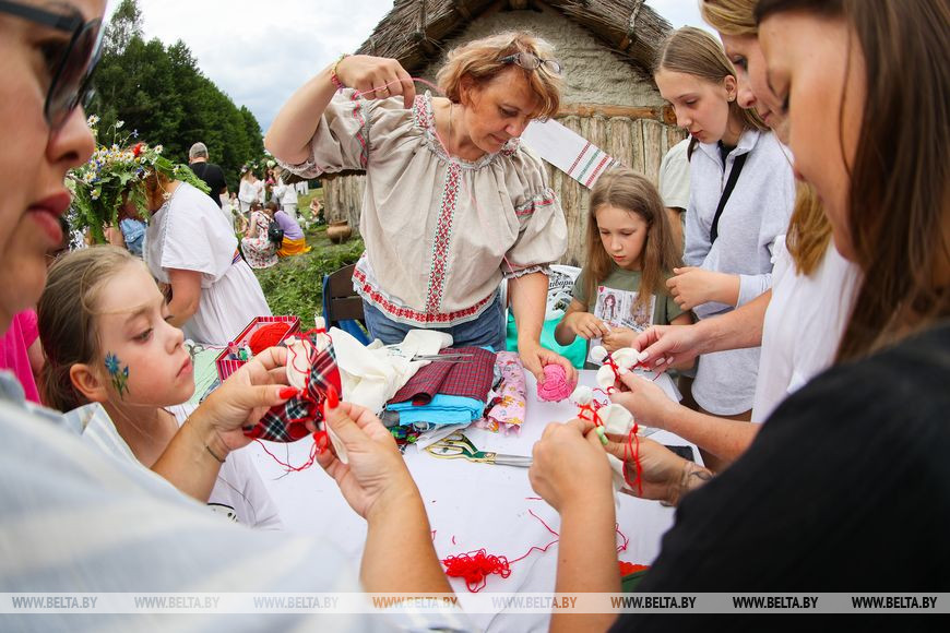 Фото Женщина отдыхает, более 11 качественных бесплатных стоковых фото